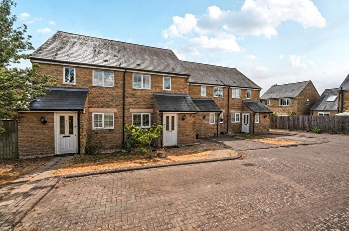 3 Bedroom Semi Detached House For Sale In Margery Holroyd Rise, Bremilham Road, Malmesbury, SN16