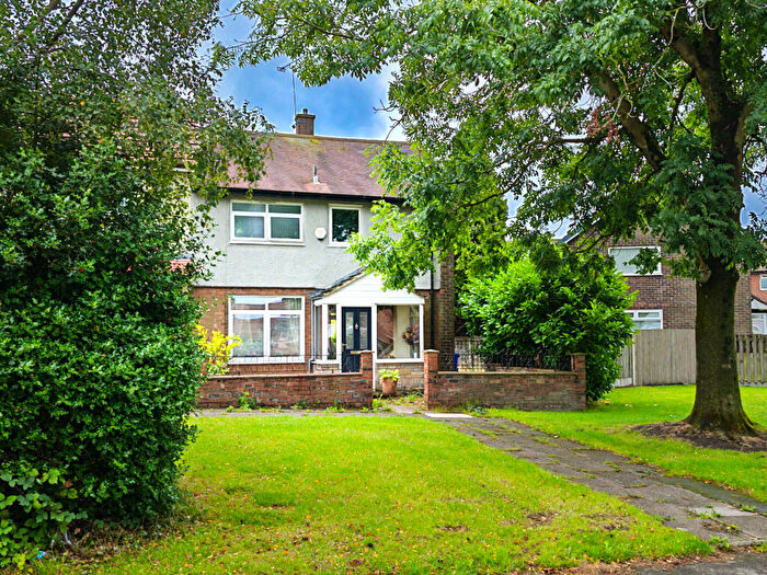 2 Bedroom End Of Terrace House For Sale In Pudding Lane, Hyde, Tameside, SK14