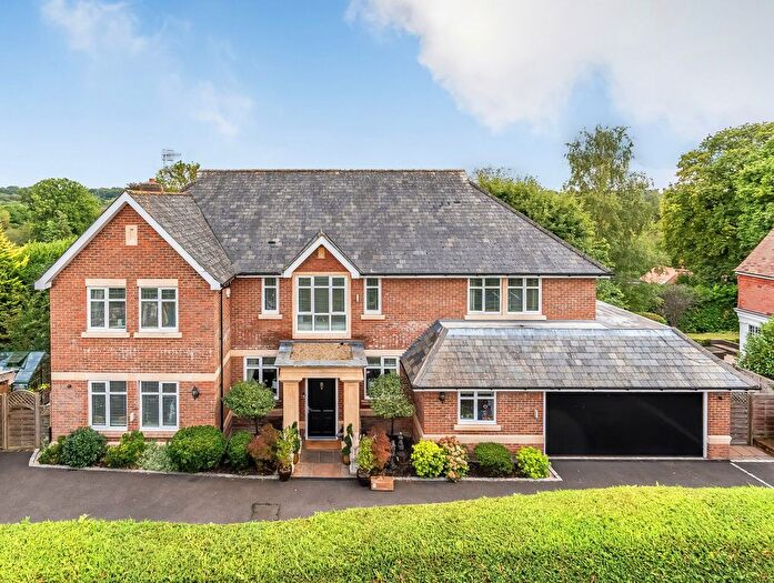 6 Bedroom Detached House For Sale In Dormans Park, West Sussex, RH19