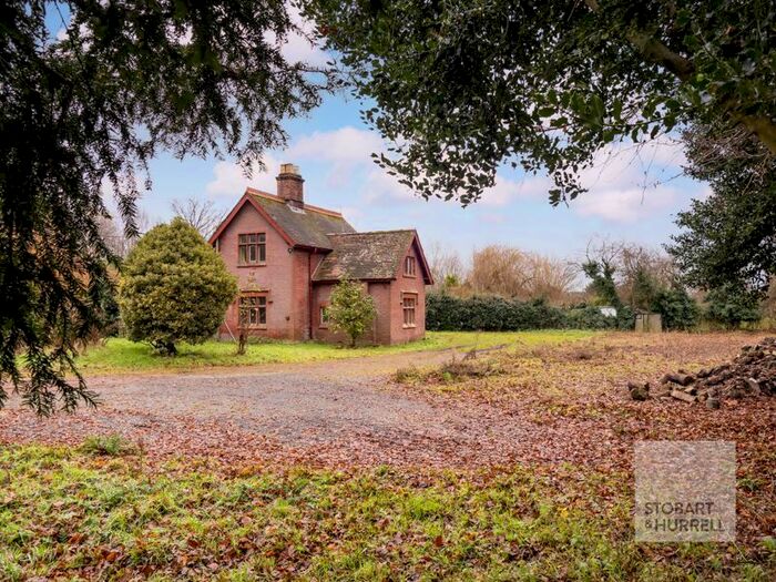 3 Bedroom Detached House For Sale In Park Cottages, Wroxham Road, Rackheath, Norfolk NR13