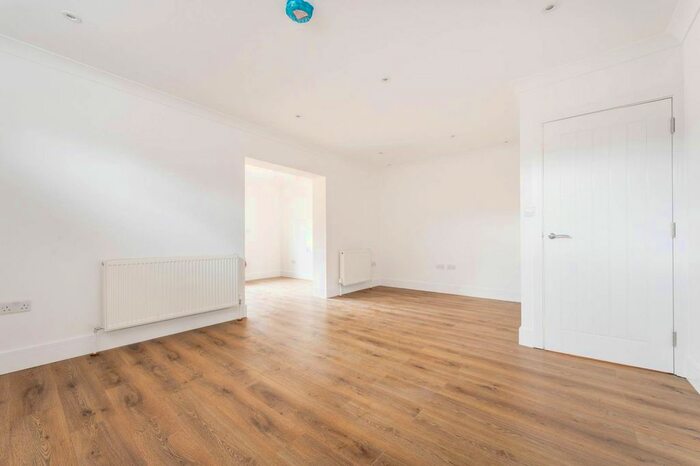 4 Bedroom Terraced House To Rent In Esmeralda Road, Bermondsey, London, SE1