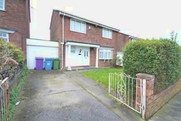 3 Bedroom Detached House To Rent In Long Lane, L15