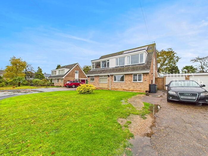 3 Bedroom Semi Detached House For Sale In St Leonards Close, Scole, IP21