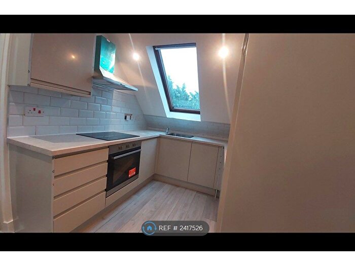 1 Bedroom Flat To Rent In Stirling Close, London, SW16