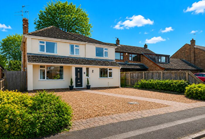 4 Bedroom Detached House For Sale In Arnhem Drive In Caythorpe, Grantham, NG32