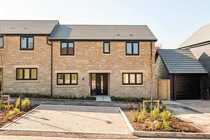3 Bedroom End Of Terrace House For Sale In White Horse Valley, Bratton, BA13