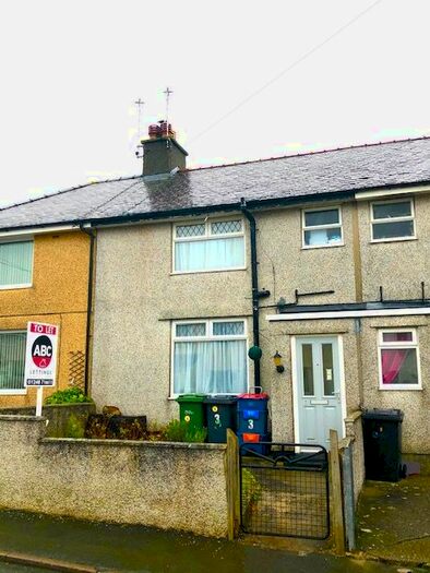 3 Bedroom Terraced House To Rent In Brynffynon, Star, LL60