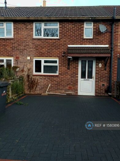 3 Bedroom Terraced House To Rent In Drayton Road, Cambridge, CB1