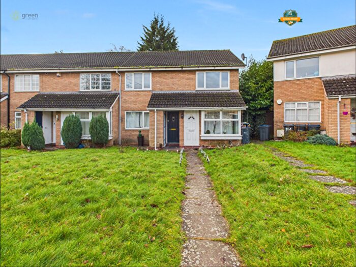 2 Bedroom Flat To Rent In Cheswood Drive, Minworth, B76