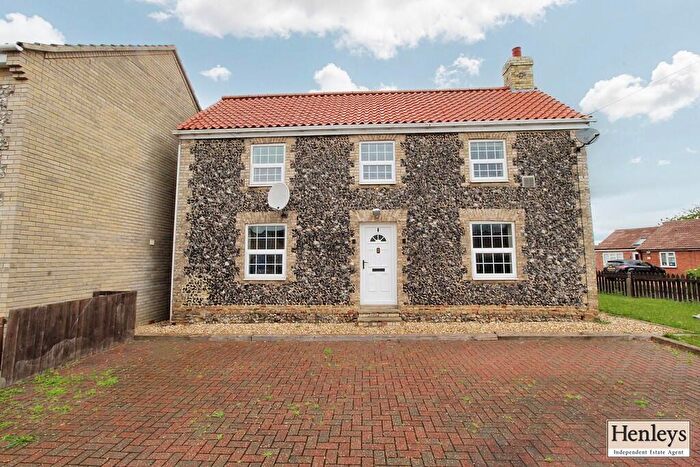 3 Bedroom Detached House For Sale In Holmsey Green, Beck Row, IP28