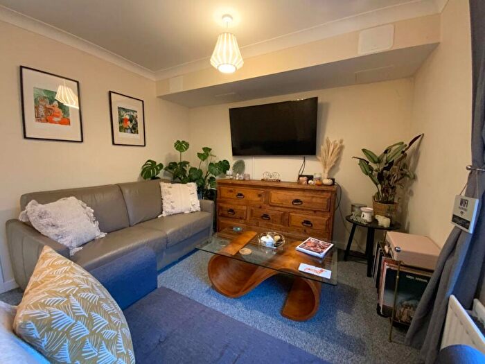 2 Bedroom Apartment To Rent In Station Road West, CT2