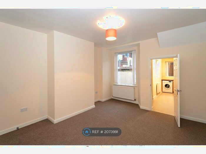 2 Bedroom Terraced House To Rent In Tottington Street, Manchester, M11