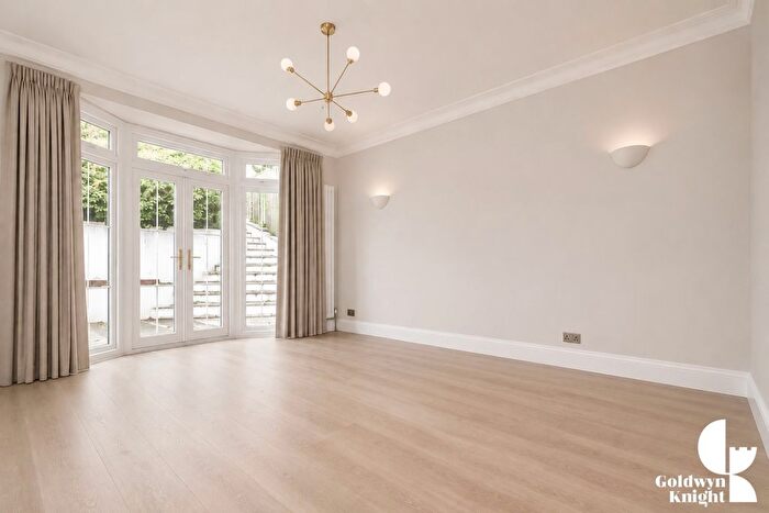 3 Bedroom End Of Terrace House To Rent In Forest Hill, London, SE23