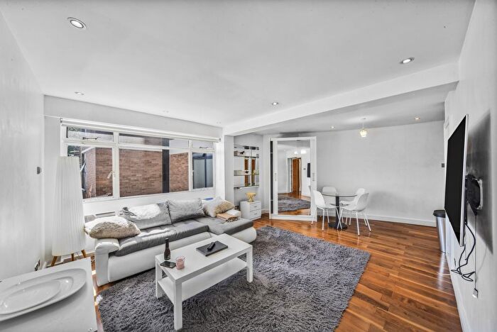 1 Bedroom Flat To Rent In Ovington Gardens, Knightsbridge, SW3