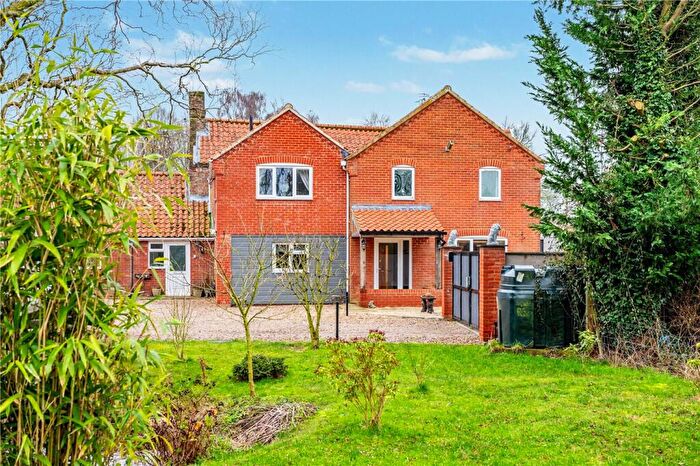7 Bedroom Detached House For Sale In Low Road, North Tuddenham, Dereham, Norfolk, NR20