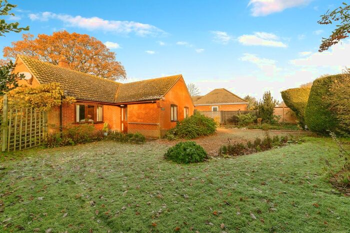 3 Bedroom Bungalow For Sale In The Turnpike, Bunwell, Norwich, Norfolk, NR16