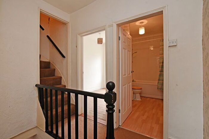 3 Bedroom Terraced House For Sale In Plymouth Road, Abbeydale, Sheffield, S7