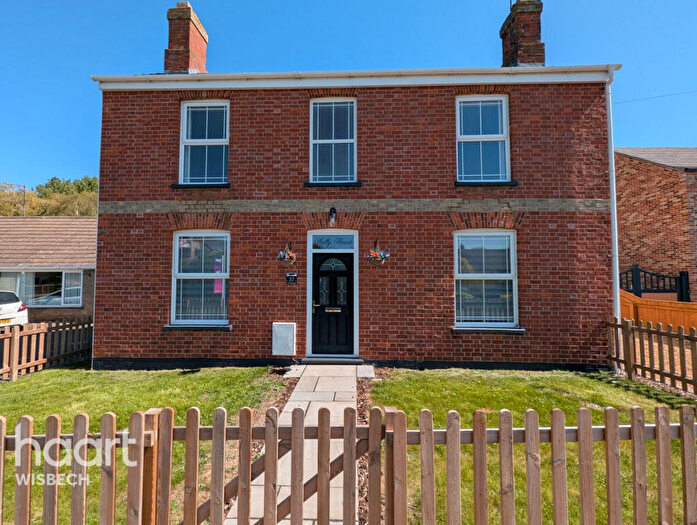 4 Bedroom Detached House For Sale In St Pauls Road North, Walton Highway, PE14
