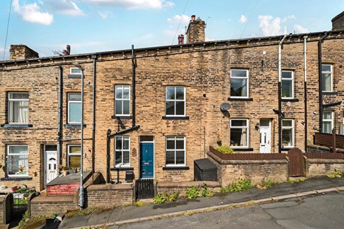 3 Bedroom Terraced House To Rent In Banksfield Road, Hebden Bridge, West Yorkshire, HX7