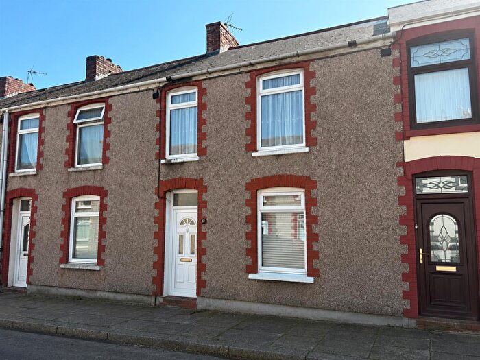 3 Bedroom Terraced House To Rent In Cheltenham Terrace, Bridgend, CF31