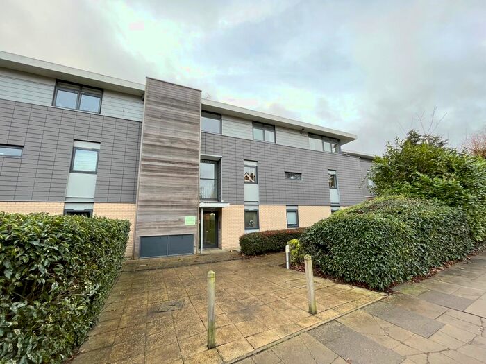 2 Bedroom Flat To Rent In Manor Road, St Albans, AL1