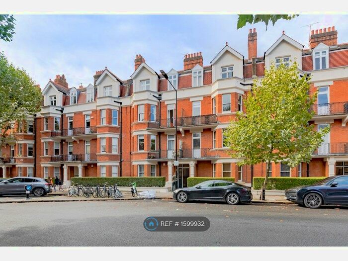 3 Bedroom Flat To Rent In Castellain Mansions, London, W9