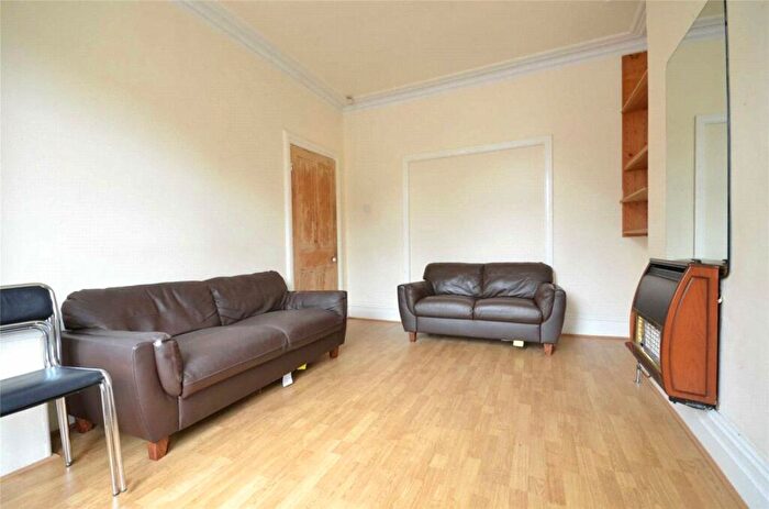 4 Bedroom Terraced House To Rent In Hall Road, Fallowfield, Manchester, M14
