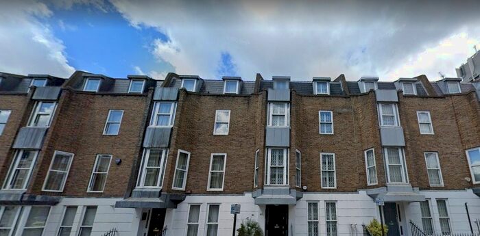 3 Bedroom Flat To Rent In Trevor Place, London, SW7