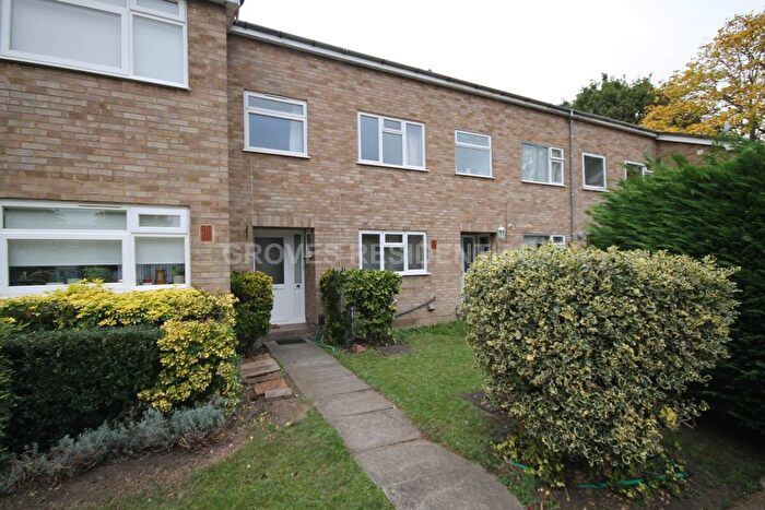 3 Bedroom Terraced House For Sale In Newborough Green, New Malden, KT3