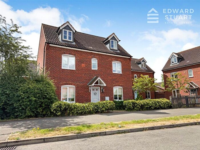 4 Bedroom Detached House For Sale In Charter Avenue, Market Deeping, Peterborough, Cambridgeshire, PE6