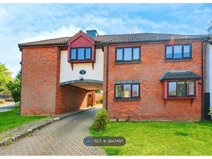 1 Bedroom Flat To Rent In St Annes Road, London Colney, AL2