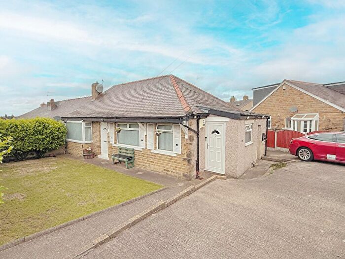 3 Bedroom Bungalow For Sale In Ennerdale Road, Bradford, BD2