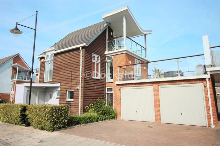 3 Bedroom Property To Rent In Tappan Drive, St. Marys Island, Chatham, ME4