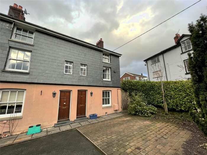 3 Bedroom End Of Terrace House To Rent In Smithfield Terrace, Llanidloes, Powys, SY18