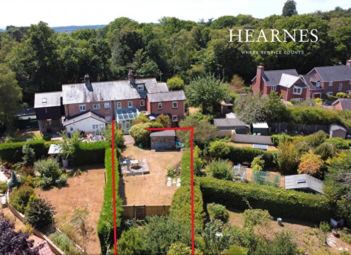 2 Bedroom Terraced House For Sale In Middlehill Road, Colehill, BH21