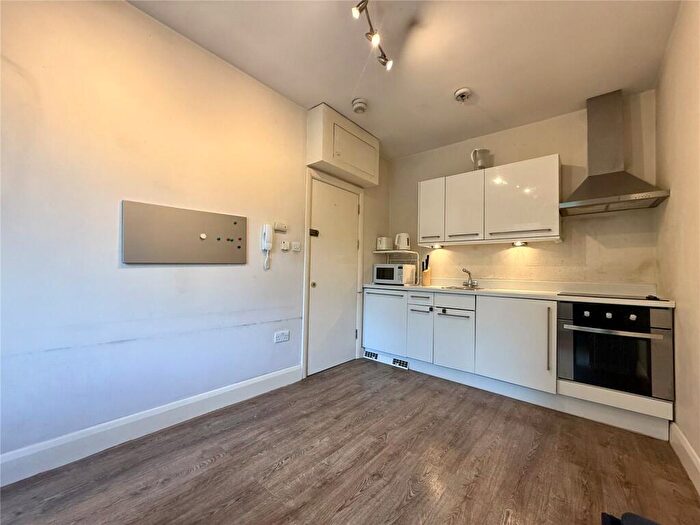 1 Bedroom Apartment To Rent In Greyhound Hill, London, NW4