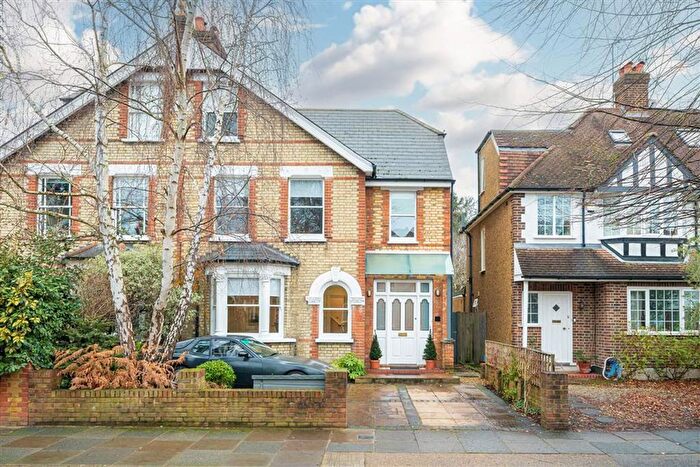 4 Bedroom Property For Sale In Holmesdale Road, Teddington, TW11