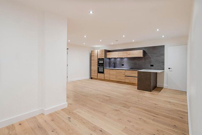 2 Bedroom Flat For Sale In Ellesmere Street, Manchester, M15