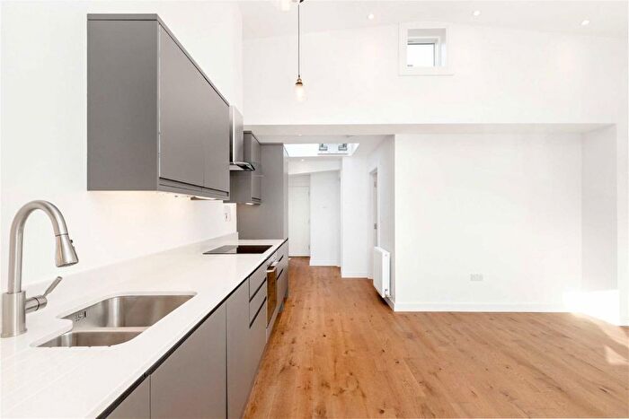 1 Bedroom Flat To Rent In Elm Grove, Wimbledon, SW19