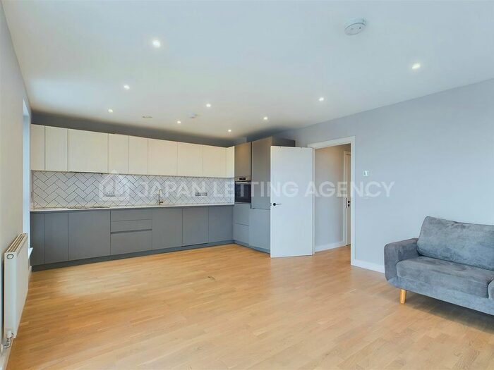 2 Bedroom Flat To Rent In Edwin House, Accolade Avenue, Southall, UB1