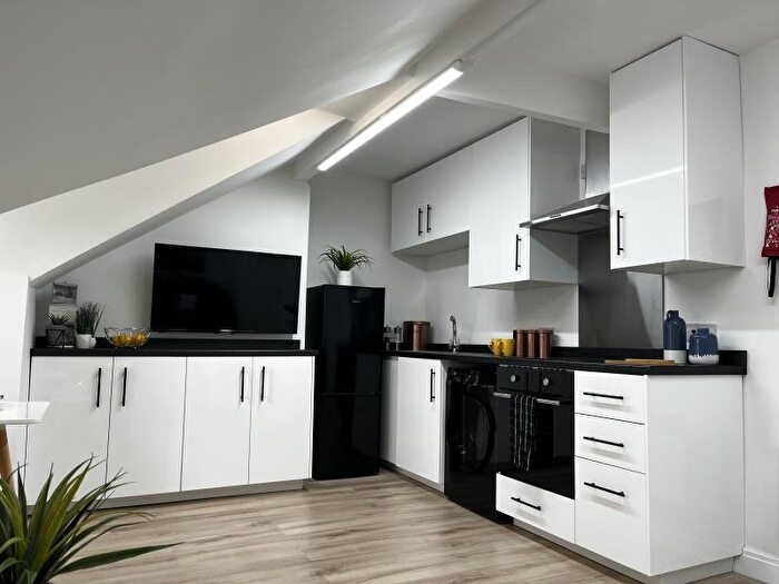 1 Bedroom Flat To Rent In C Brentwood Grove, LS12