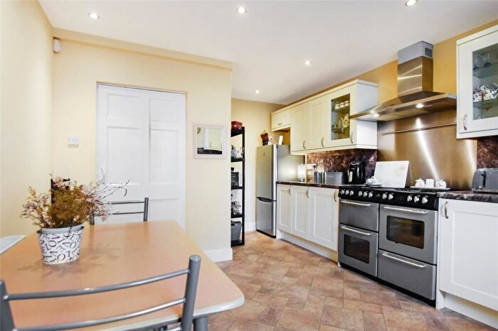 2 Bedroom Semi-Detached House For Sale In High Street, Leslie, Glenrothes, Fife, KY6
