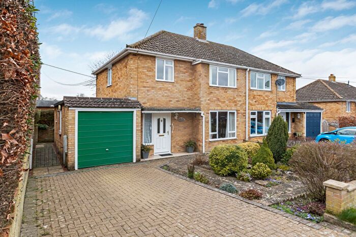 3 Bedroom Semi Detached House For Sale In Sarajac Avenue, Wantage, OX12