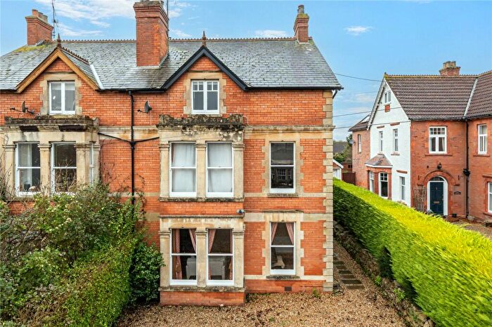 7 Bedroom Semi Detached House For Sale In Grove Avenue, Yeovil, Somerset, BA20