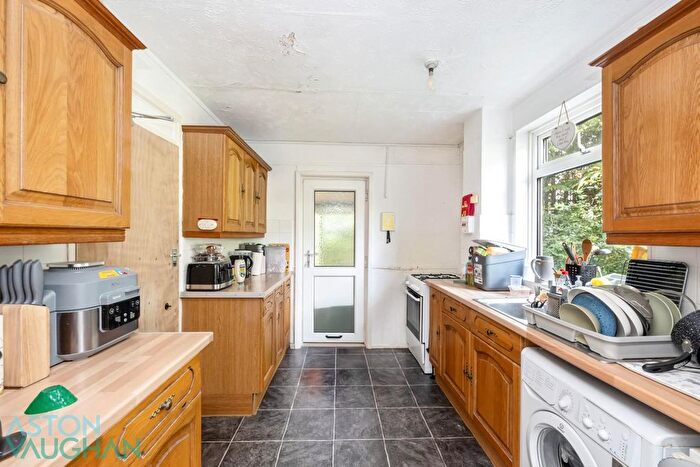 4 Bedroom Semi-Detached House To Rent In Rushlake Road, Brighton, BN1