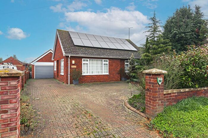 2 Bedroom Detached Bungalow For Sale In Heacham, PE31