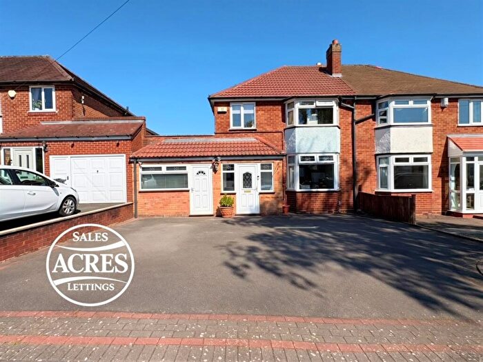 3 Bedroom Semi-Detached House For Sale In Coppice View Road, Sutton Coldfield, B73