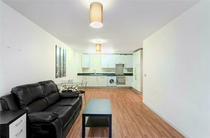 3 Bedroom Apartment To Rent In John Wetherby Court, Statford, E15