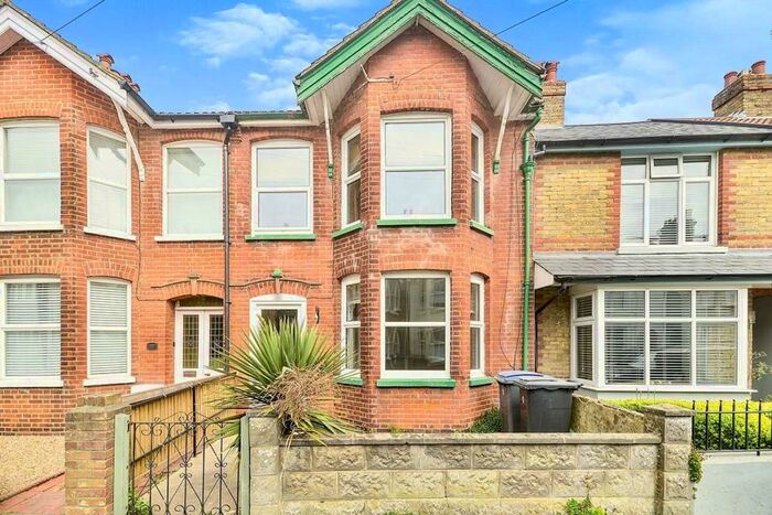 3 Bedroom Semi-Detached House To Rent In Ravenscourt Road, Deal, Kent, CT14