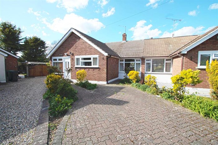2 Bedroom Semi-Detached Bungalow For Sale In Jacqueline Gardens, Billericay, CM12